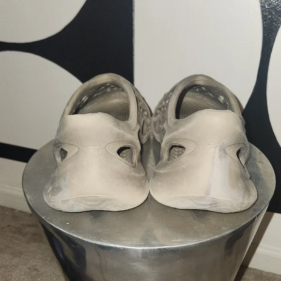 Adidas YZY Foam RNNR Stone Taupe Color - Picture 4 of 6